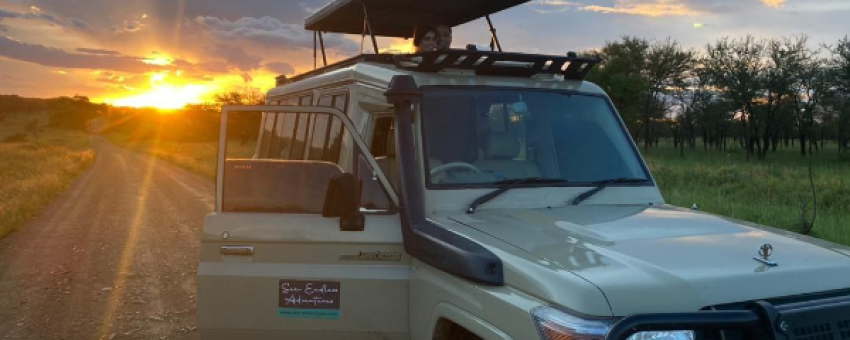 Safari Jeep - See Endless Adventures