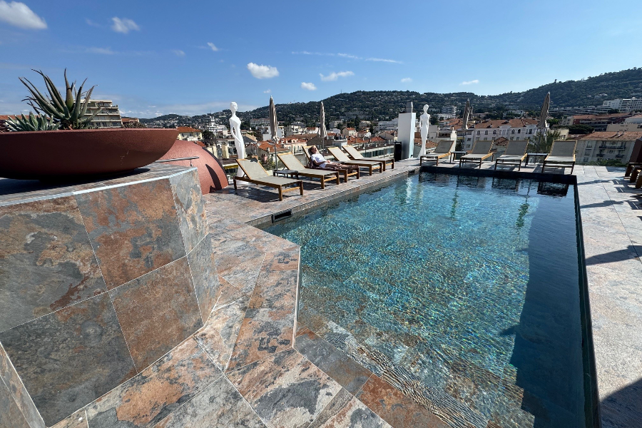 Piscine Rooftop - Hôtel Cannes Riviera