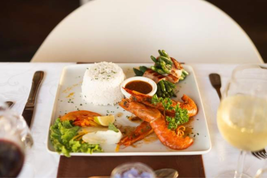 PLAT - HOTEL BAMBOU