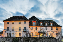 Façade La Tour d'Auxois & Loiseau du Morvan - @Jonathan Thévenet