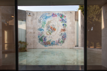Mosaïque de Marc Chagall, - ©Musées nationaux du XXe siècle des Alpes-Maritimes / Gilles Ehrentrant © ADAGP, Paris, 2021.
