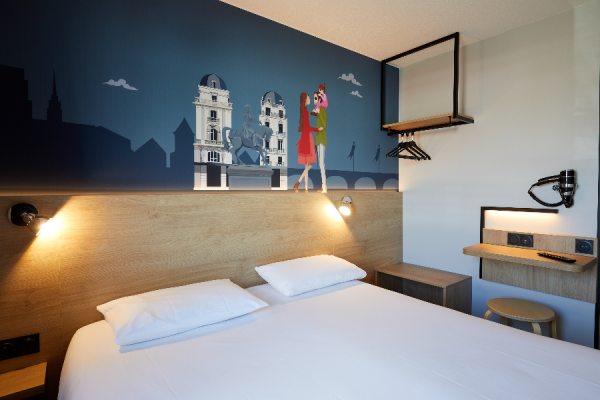 Chambre Confort Double - Kyriad DIRECT Orléans Ouest
