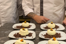 Chefs Villa Colonna, Vous pouvez passer du temps en cuisine avec eux pour apprendre la cuisine d'Equateur. - ©©