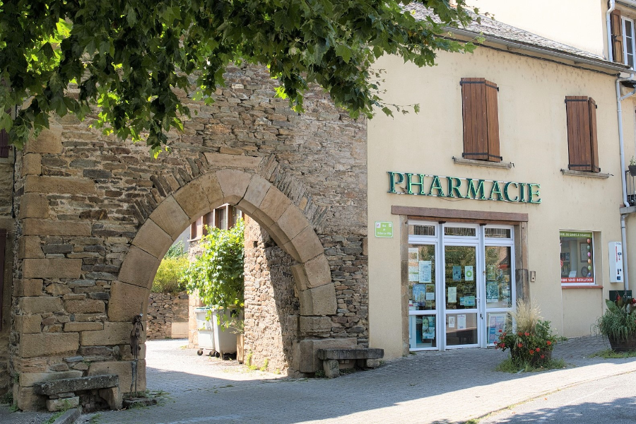 Camping l'Amitié au bord de l'eau à Trébas Tarn, Pharmacie-Médecin-Kiné - Camping l'Amitié au bord de l'eau à Trébas Tarn, Pharmacie-Médecin