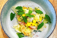 Ceviche de Daurade passion et mangue, menthe, huile et zeste de citron vert - ©Restaurant Le Cali Menton