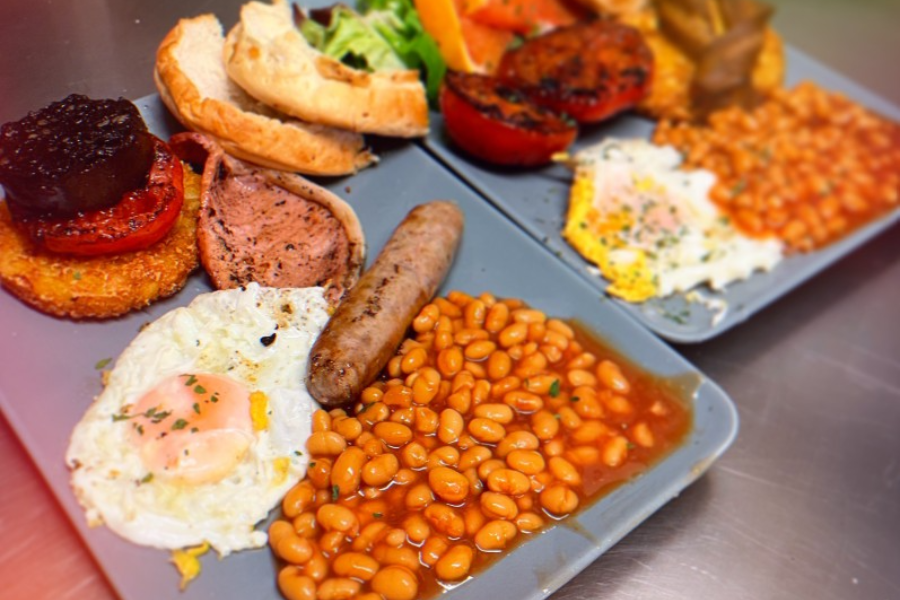 Les plats - The British Book Club