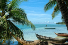 Plage de la côte Ouest de Sainte Marie. Lieu préservé du tourisme de masse. - ©Art.Wan