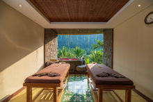 Treatment at Kapha Spa room - copyright