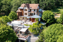 Le Manoir - copyright