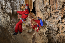 Vertige souterrain (spéléo) à l'Aven d'Orgnac - ©Philippe Crochet - Aven d'Orgnac