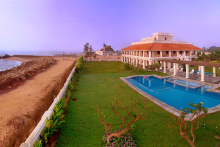 The Bungalow on the Beach - Neemrana Hotels