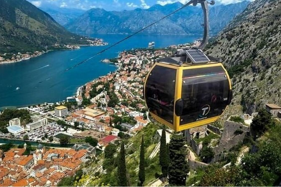 cable car lovcen - copyright