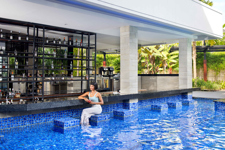 Lagoon Bar - Grand Mercure Bali Seminyak