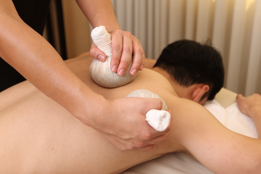 Try our Thai Hot Herbal Compress Massage - ramada