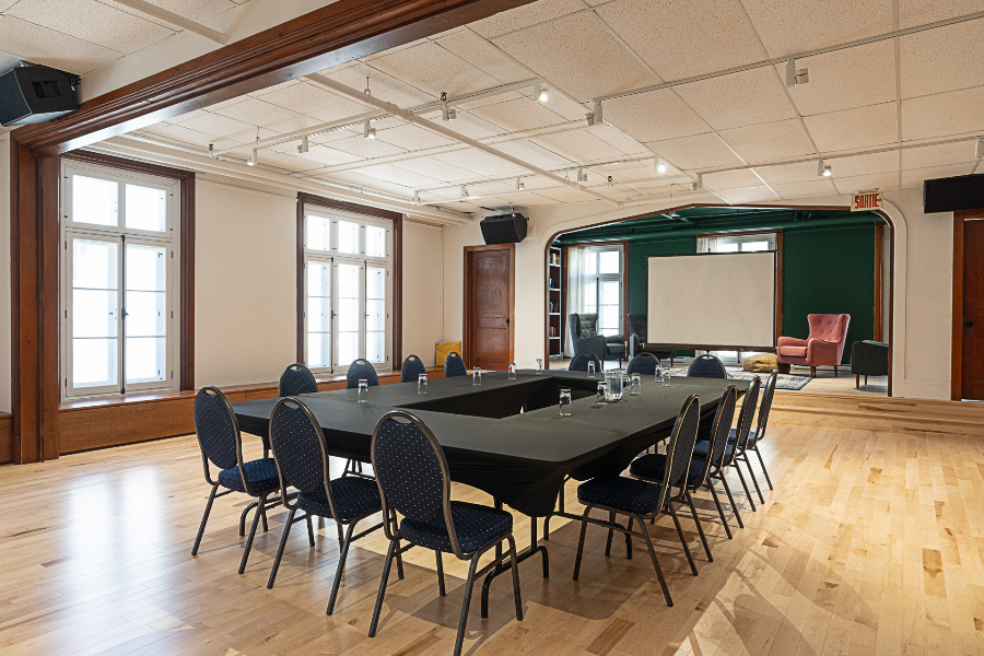 La salle polyvalente est disponible à la location toute l’année. - François Ozan