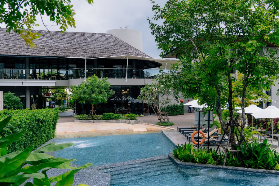 KIN Restaurant - KIN Restaurant