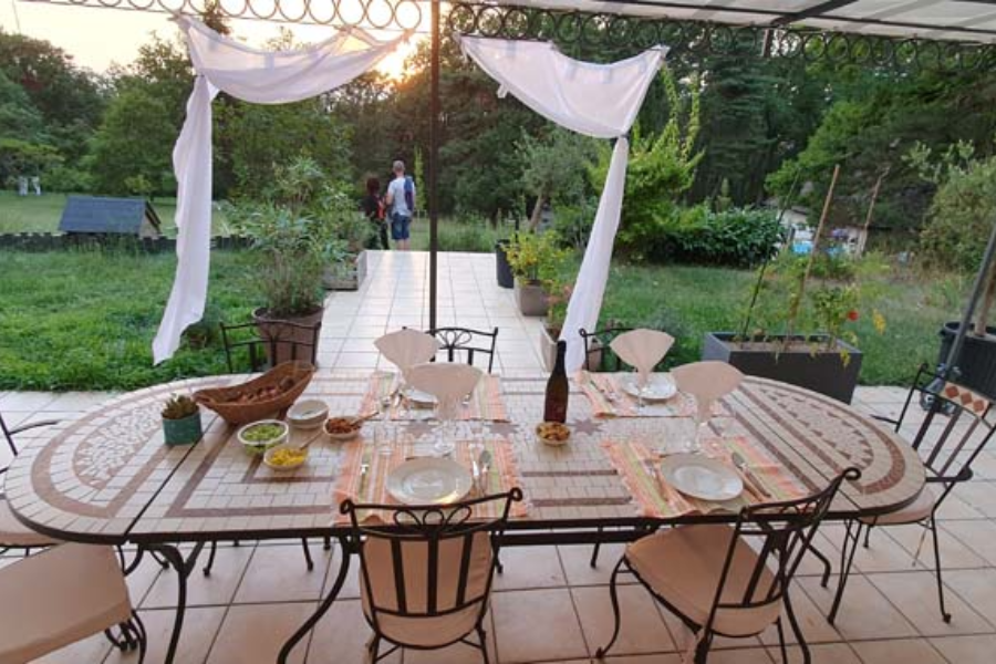 La Table d'hôte - Chambres d'hôtes Les Bois de Ravel