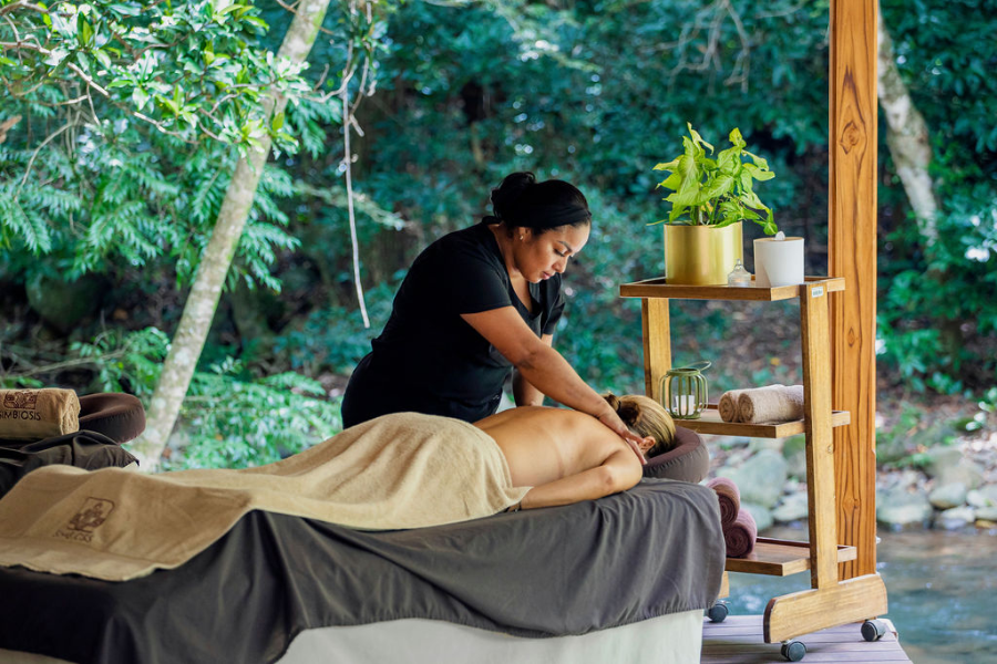Massage au Magnésium - Hacienda Guachipelin