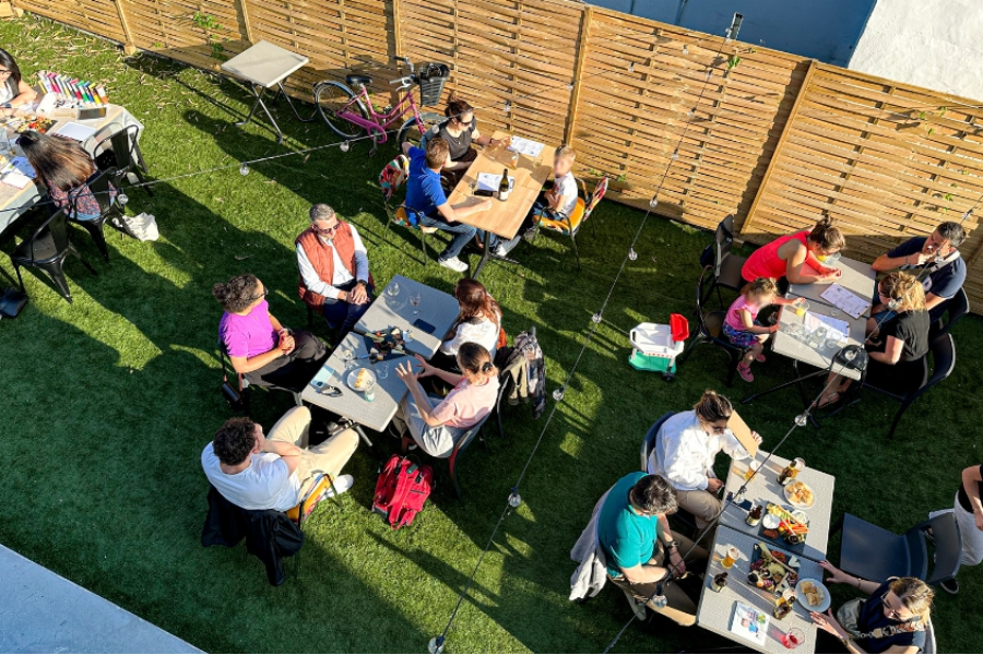 Une terrasse ensoleillée - La Maison Sesâme