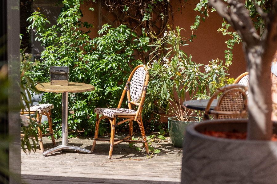 La Terrasse de l'Hôtel - Anastasie Viala