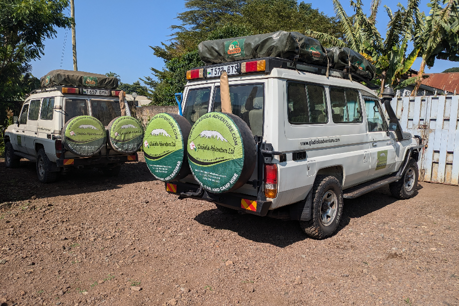 Land Cruiser with Rooftop Tent – Explore Tanzania Under the Stars - Gladiola Adventure L.t.d