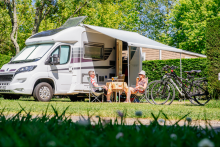 Emplacement cam - Camping Yelloh Saint Emilion