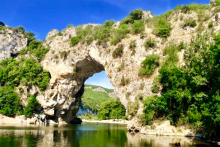 Pont d'Arc Ardèche - Alpha Bateaux