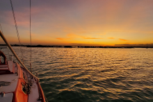 Atardeceres en la Laguna de Bacalar - Sailing Colibri
