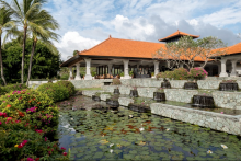 Veranda Lounge and Bar View - Grand Hyatt Bali