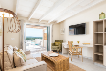 zona de estar y terraza - @llucasaldentgranmenorca