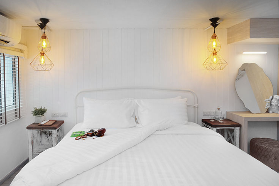 HIDE AND SEEK BOUTIQUE HOMETEL