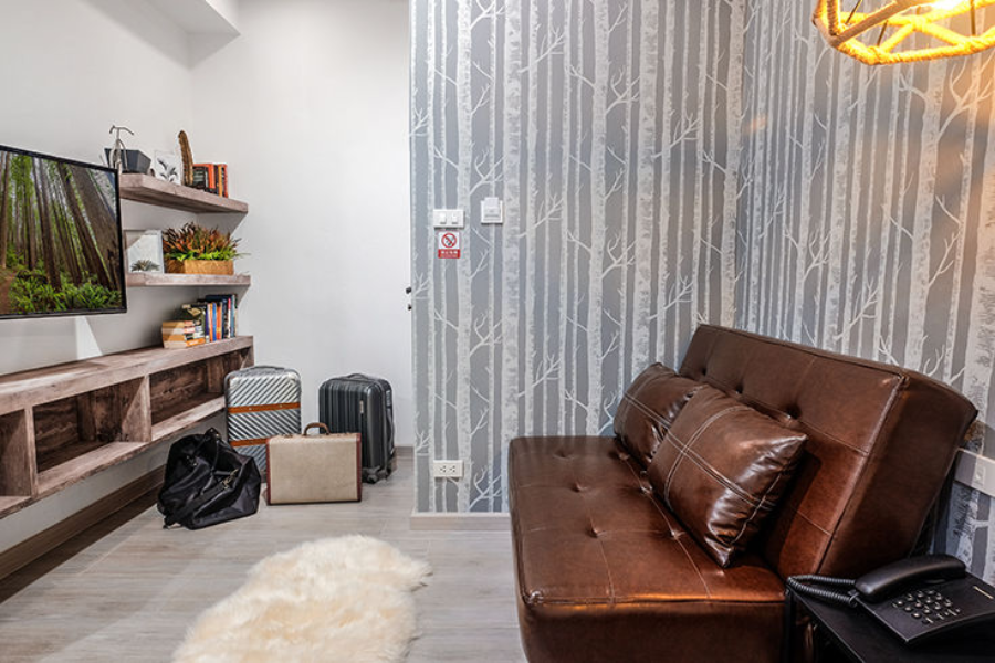 HIDE AND SEEK BOUTIQUE HOMETEL