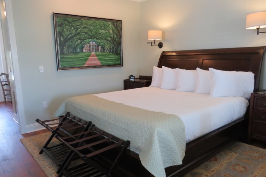 OAK ALLEY PLANTATION INN