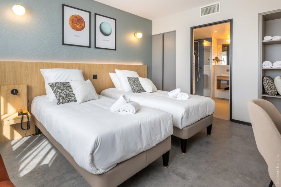 SEVEN LINE APARTHOTEL