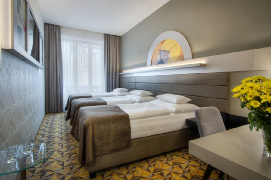 HOTEL ESSENCE