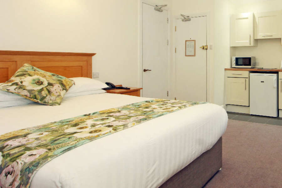 CASTLE HOTEL