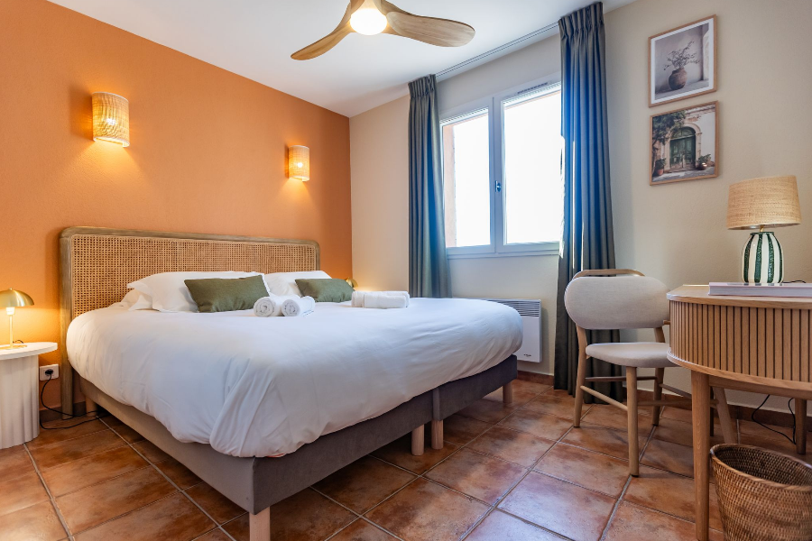 CHAMBRE DOUBLE / GITE ROLLE - GAEL DELAITE