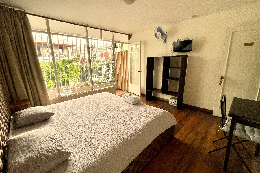 chambre avec salle de bain partagée - oui