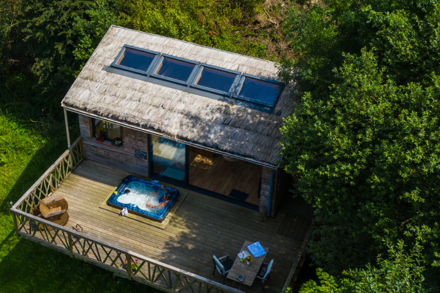 Cabane perchée avec jacuzzi privatif - Domaine Rêves Étoilés