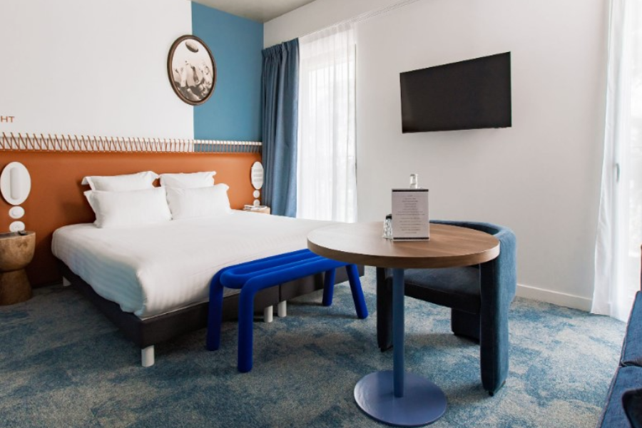 THE RUCK HOTEL