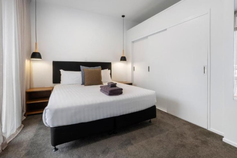 SOUTHWARK HOTEL AND APARTMENTS