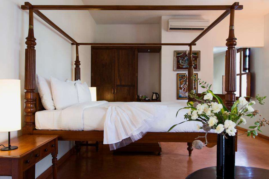 LA VILLA SHANTI