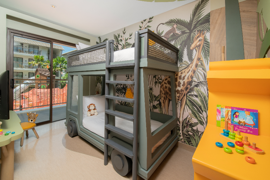 1 King 1 Bunk Bed Kids Theme Playground View - Holiday Inn Resort Samui Bophut Beach