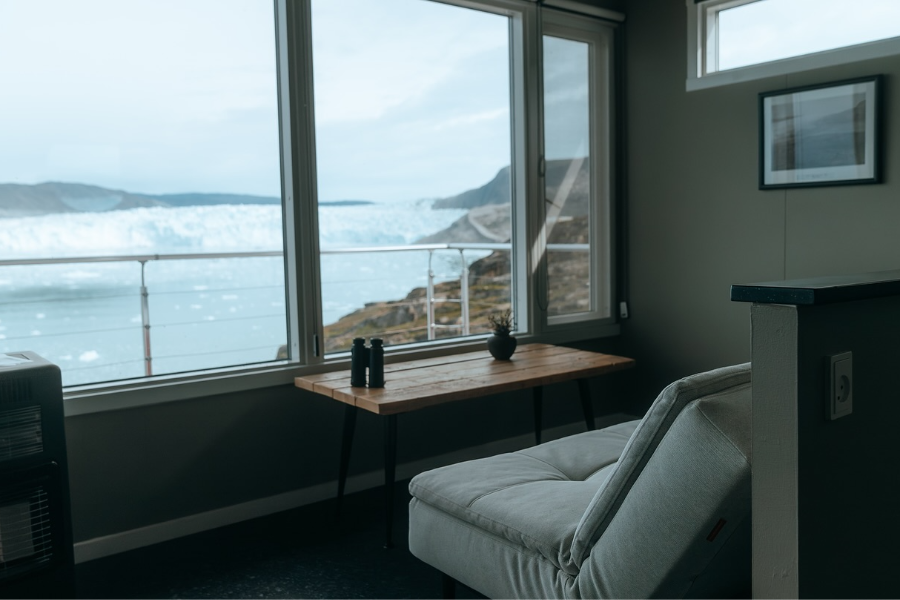 GLACIER LODGE EQI