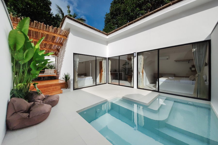 DELUXE PRIVATE VILLA - BAHALA NA VILLAS