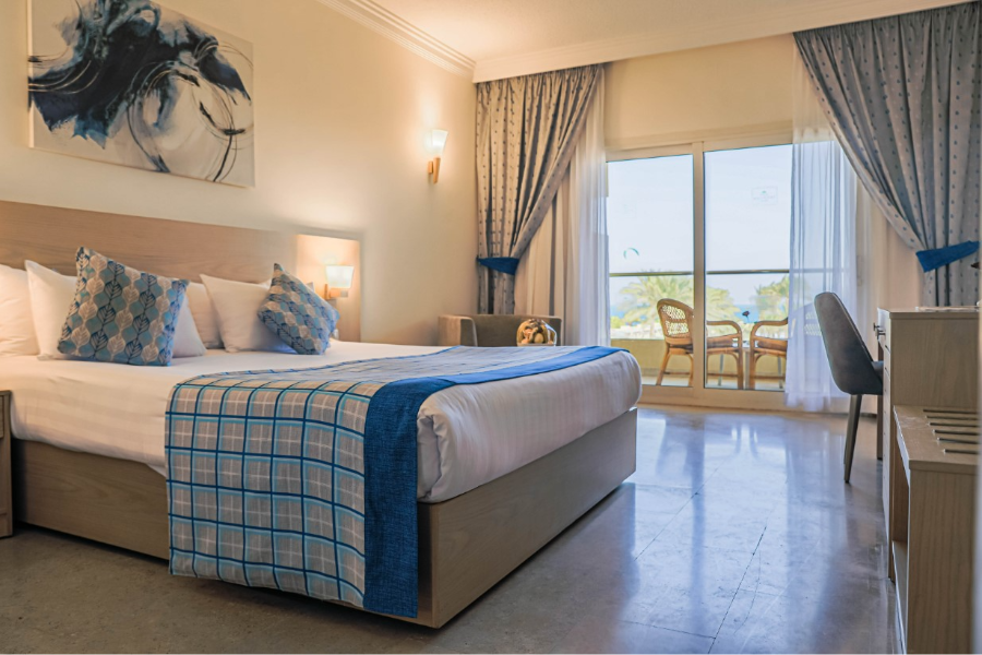 PALM BEACH RESORT