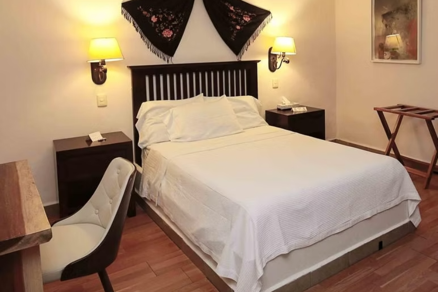 HOTEL ZAMNA