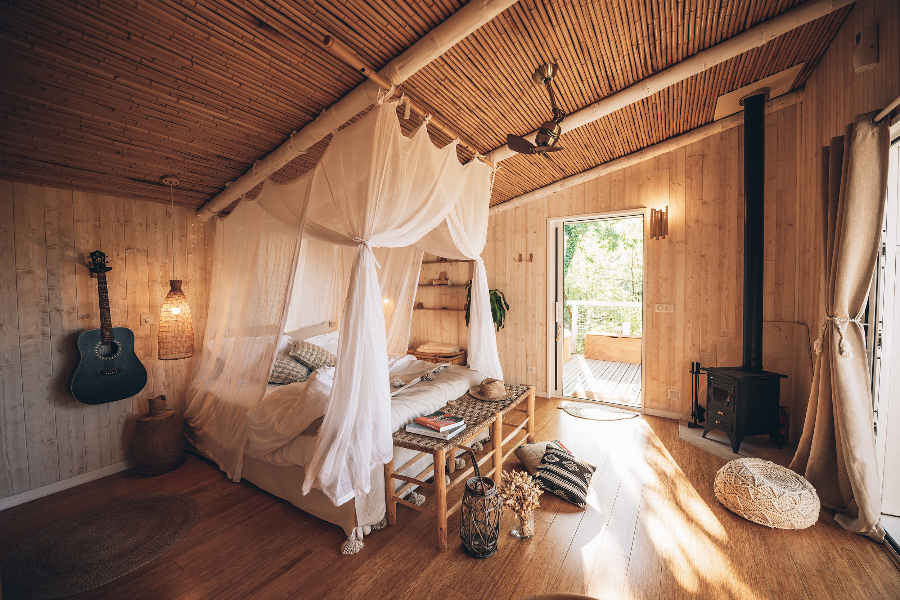 tropicabana_cabane_avec_jacuzzi_privatif_et_sauna - pella_roca_cabane_spa