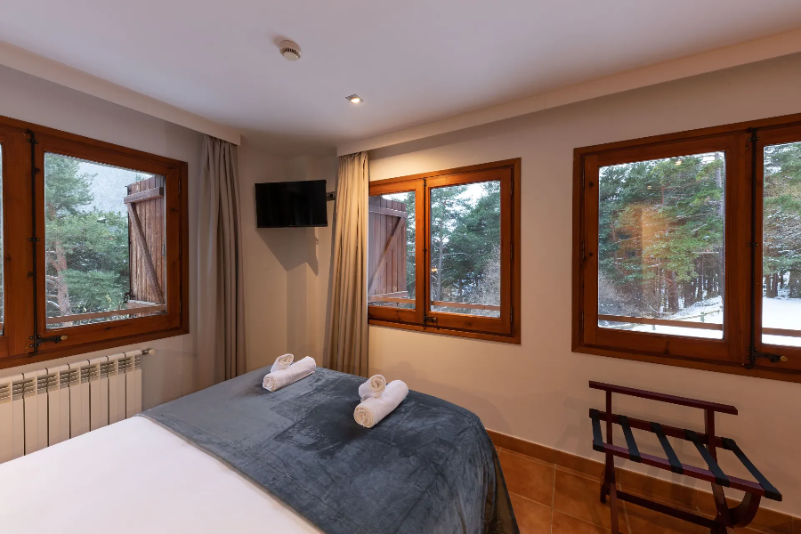 HÔTEL CAMP DEL SERRAT