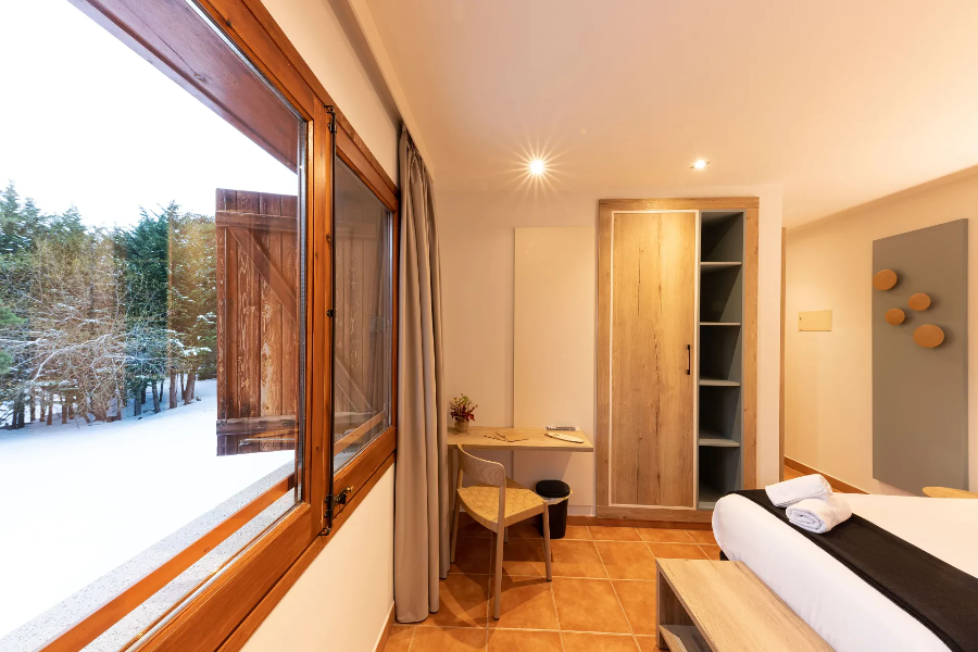 HÔTEL CAMP DEL SERRAT